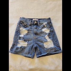 Junior So high rise mom shorts size 1